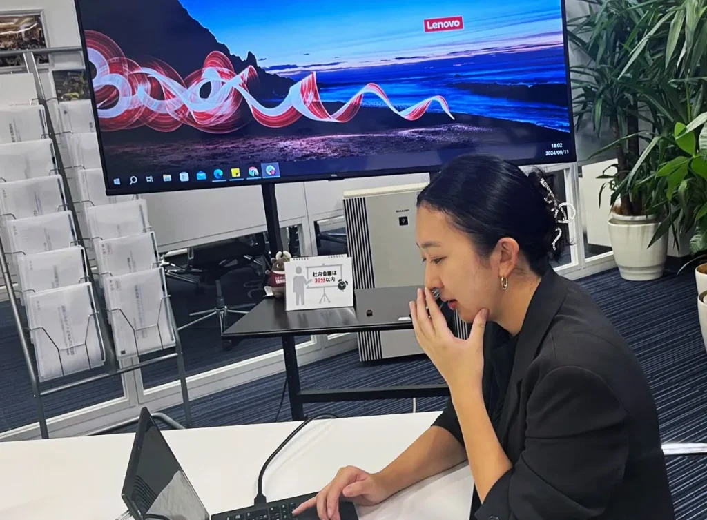 14:00~18:00　自案件管理/顧客との定例振り返り