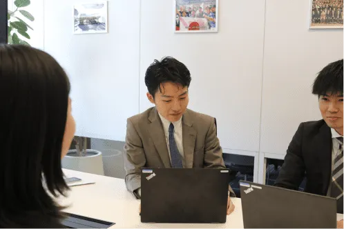 14:00　顧客との打ち合わせ