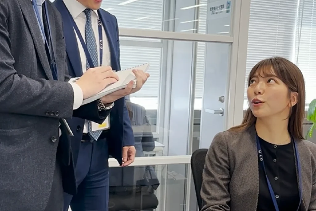 9:00　出社、業務開始