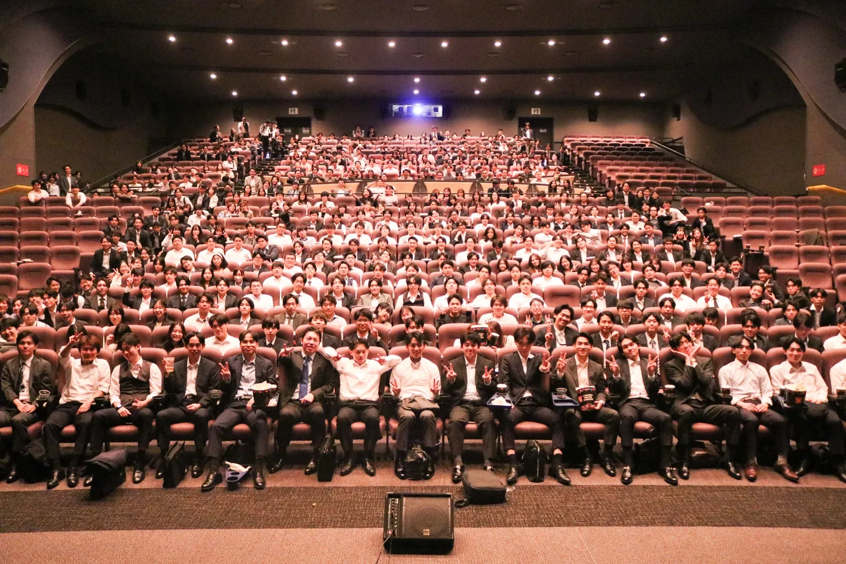 社内イベント「映画鑑賞会」を開催　今年は『幸せのちから』を上映